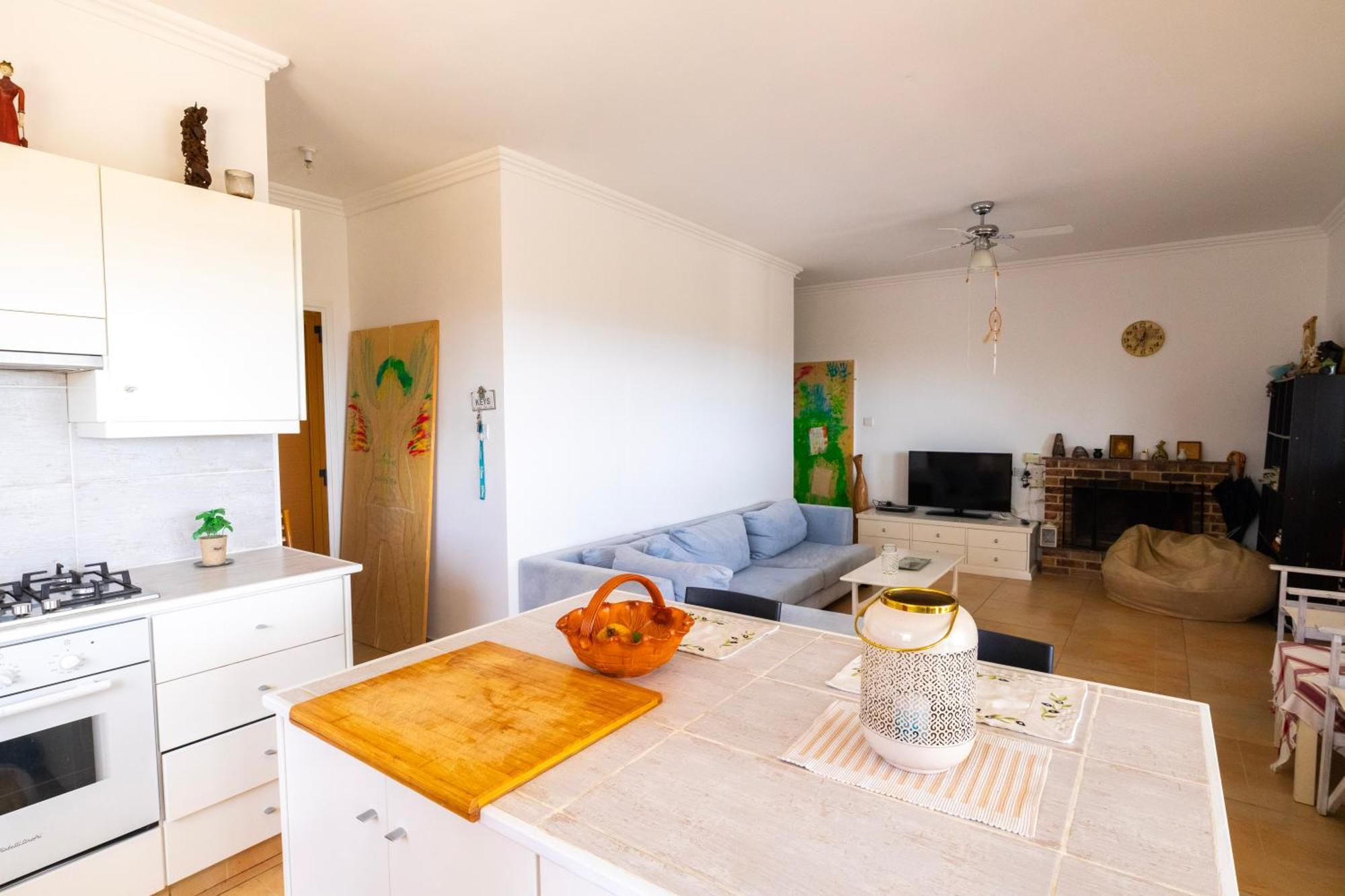 Holiday home Captivating 2-bed House Alaminos